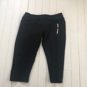 Womens Athletic Crop Leggings